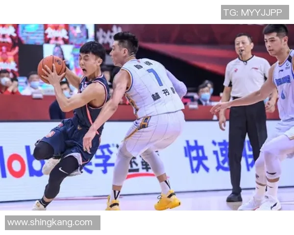 深圳羽毛球队盯防策略分析与比赛表现的得失探讨 深圳羽毛球队盯防策略分析与比赛表现的得失探讨