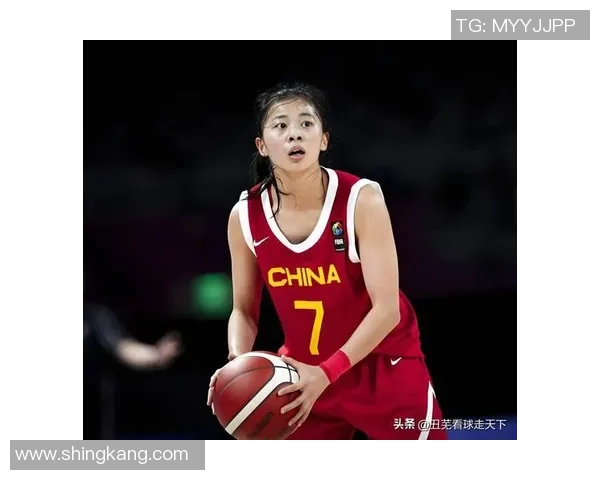 王丽专访：从青涩少女到篮球女神的奋斗与成长之路